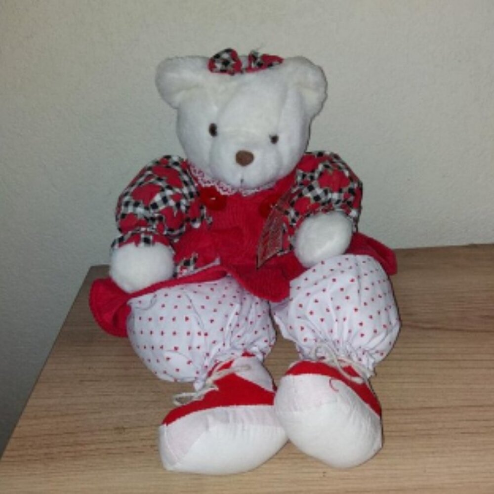 VINTAGE 1997 JOELSON INDUSTRIES WHITE BEAR RED HEARTS OUTFIT PLUSH TOY Female